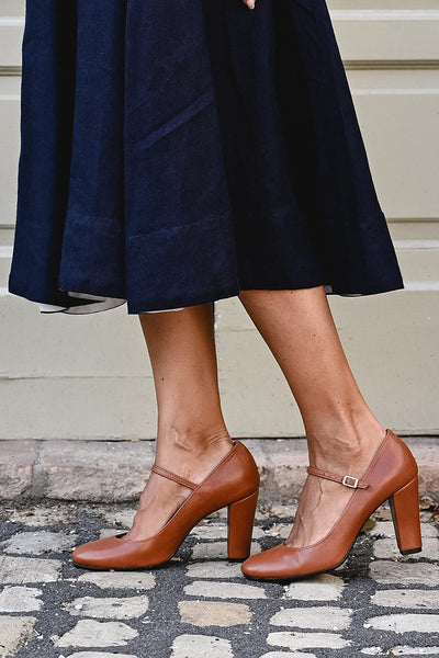 Bravina | Daily sandals with strap on low heel