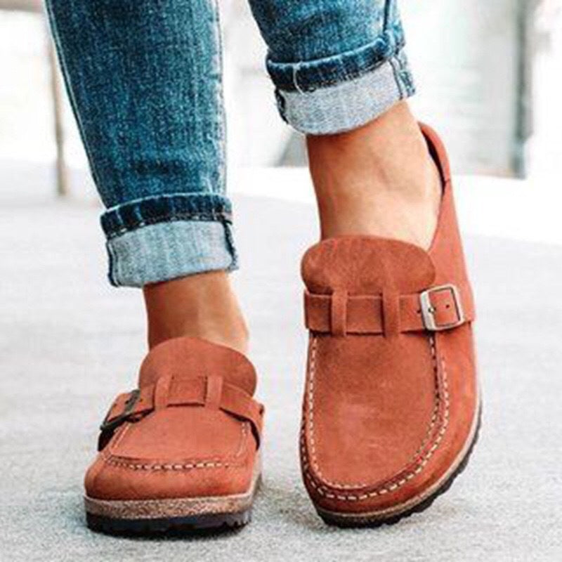 Leilah - Casual suede loafers with elegant buckle