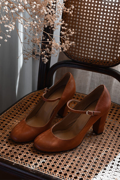 Bravina | Daily sandals with strap on low heel